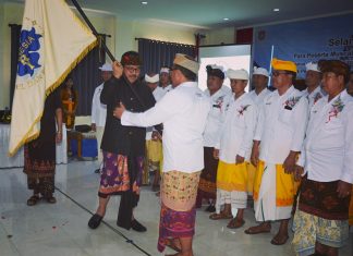 Lantik Pengurus PHRI Karangasem, Cok Ace Minta Pariwisata Bali Fokus Pada Wisatawan Milenial
